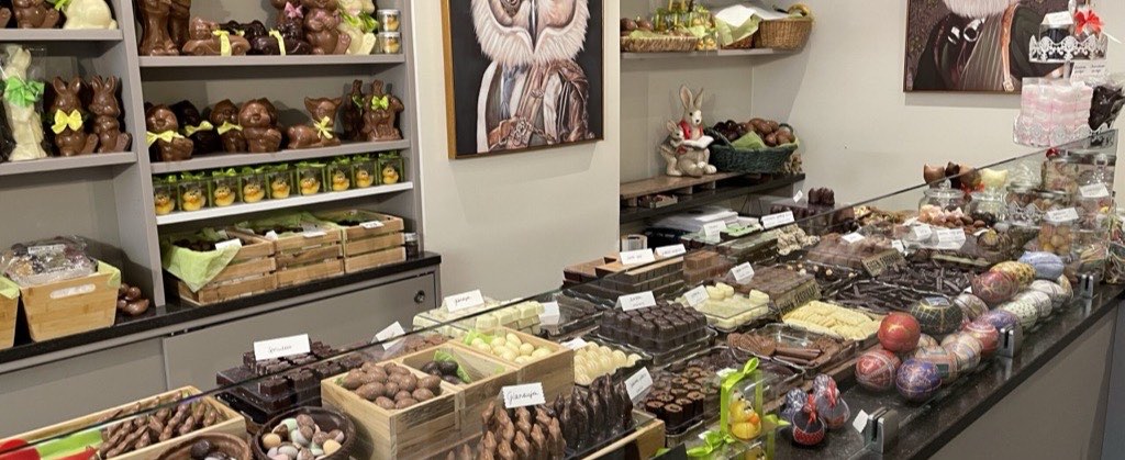 Chocoladefiguren en pralines in de winkel